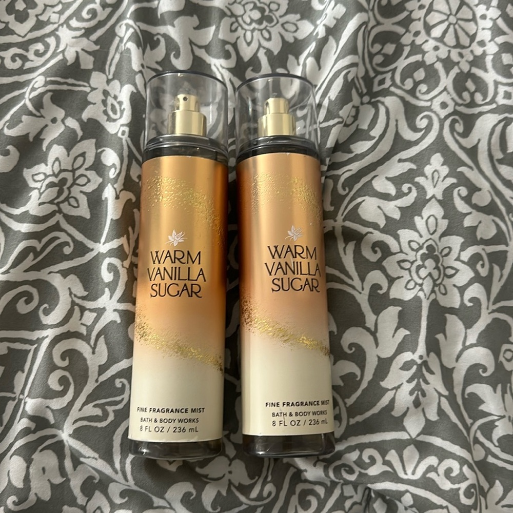 Bath and body works body mist Warm vanilla sugar.